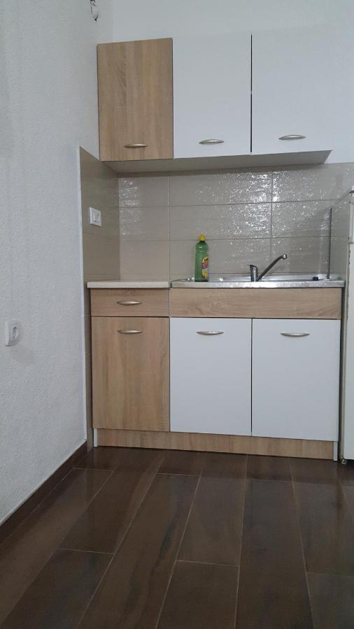Apartments F Podgorica Esterno foto